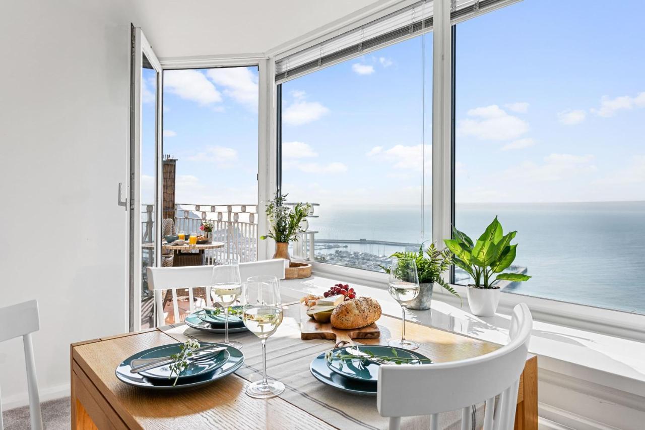 Wellswood Apartment - Sunny Apartment With Stunning Sea Views And Private Balcony Torquay Dış mekan fotoğraf
